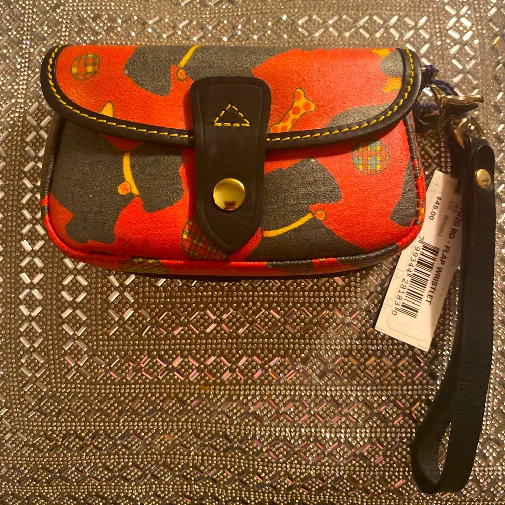 🐩🐕 Dooney and Bourke: Scottish Dog Wristlet 🐶🦮